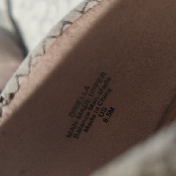 Kelly & Katie Shoes - Picture 7 of 7